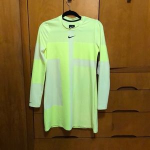 Nike slim fit volt dress
